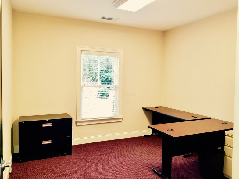 More Photos Of 5400 Laurel Springs Pky, Suwanee Office For Sale