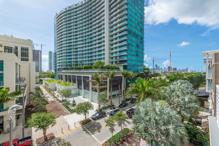 More Photos Of NE Miami Ave, Miami Unknown For Lease