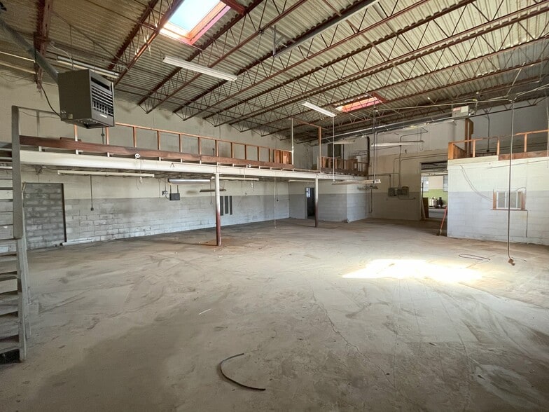 More Photos Of 4780 Briar Rd, Cleveland Manufacturing For Lease