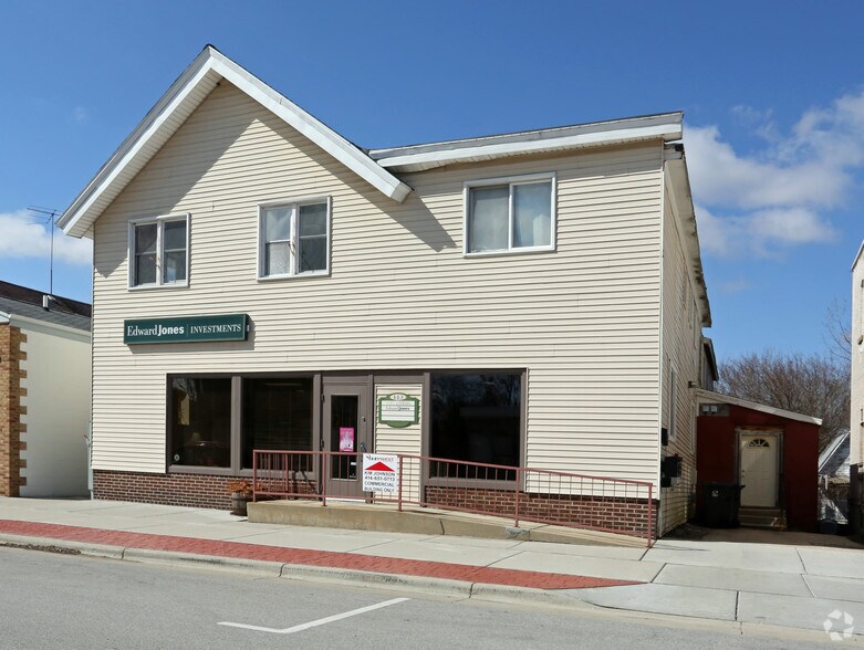 More Photos Of 141 N Main St, Dousman Storefront Retail Residential For Lease