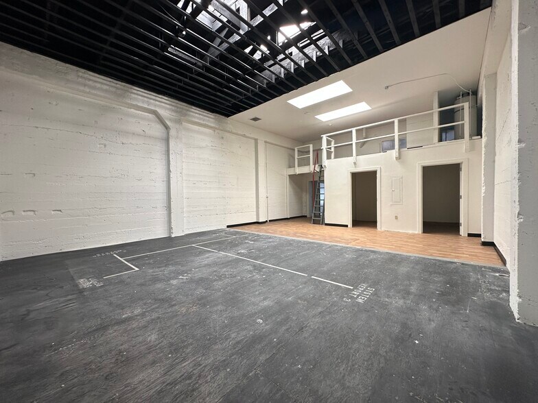 More Photos Of 122 9th St, San Francisco Loft Creative Space For Lease
