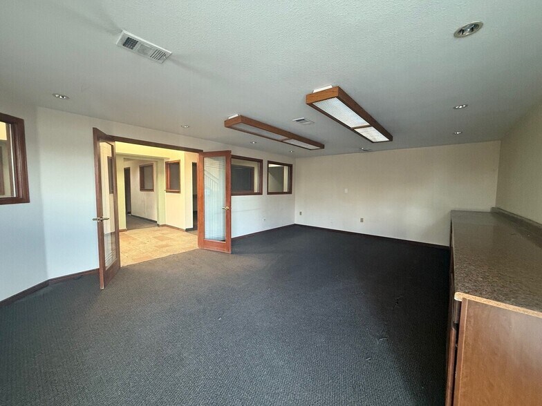 More Photos Of 6340 W 56th Ave, Arvada Warehouse For Lease