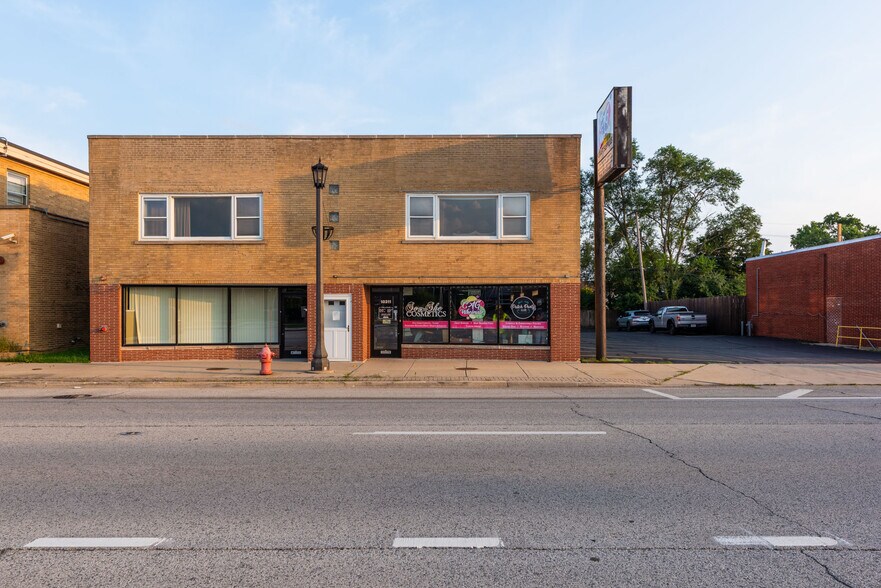 Primary Photo Of 10307-10311 W Roosevelt Rd, Westchester Storefront Retail Residential For Sale