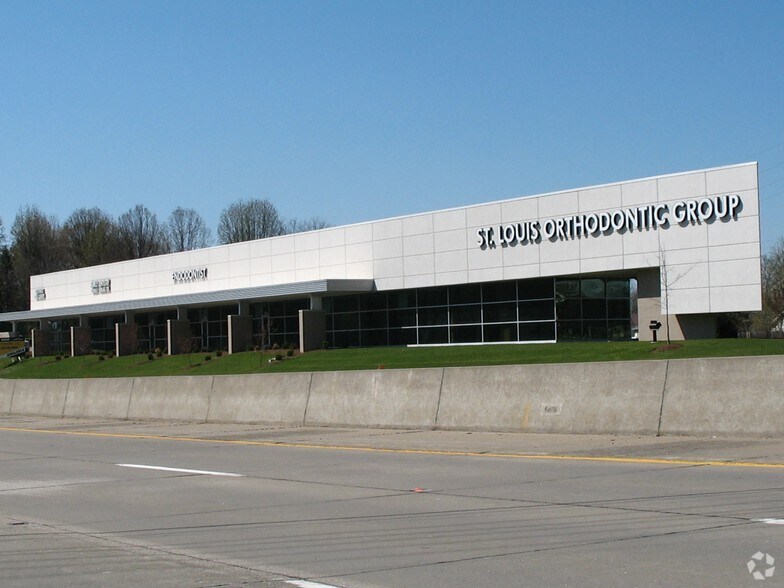More Photos Of 1560-1588 Smizer Station Rd, Fenton Medical For Lease