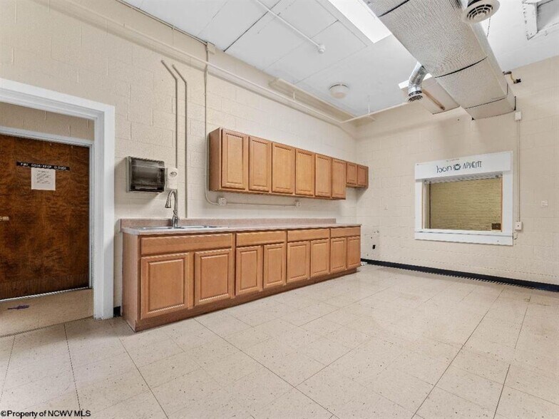 More Photos Of 1433 Dorsey Ave, Morgantown Schools For Lease
