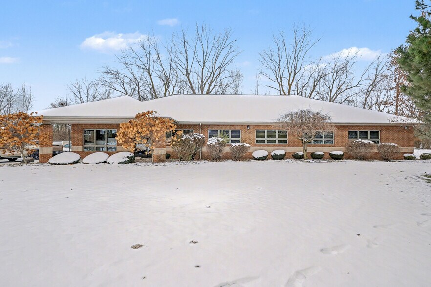 Primary Photo Of 5407 Hampton Pl, Saginaw Office For Sale