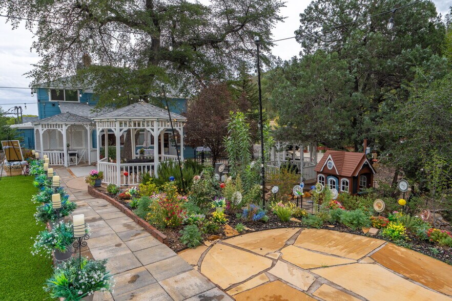 More Photos Of 2516 Willow Creek Rd, Prescott Freestanding For Sale