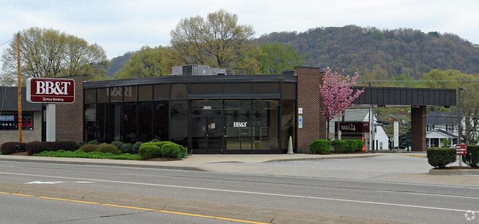 More Photos Of 3800 MacCorkle Ave SE, Charleston Bank For Lease