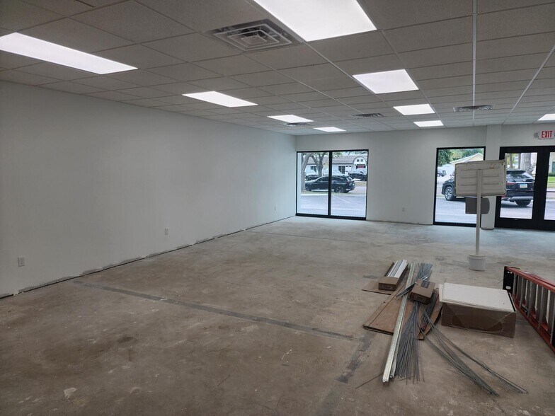 More Photos Of 2942-2958 1st Ave N, Saint Petersburg Office For Lease