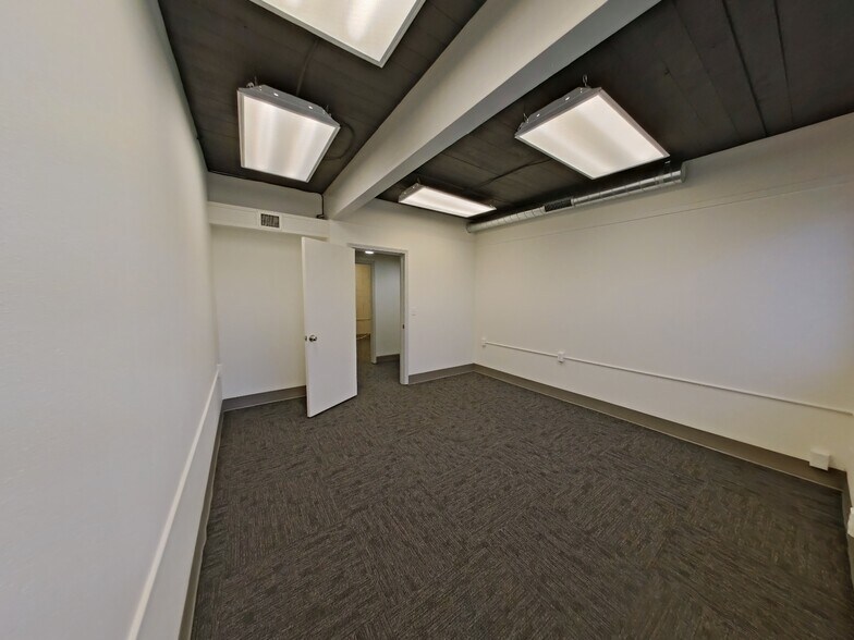 More Photos Of 1177 Pearl St, Eugene Office For Lease