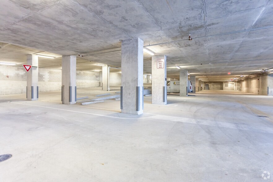 More Photos Of 6101 NW 6th Ct, Miami Apartments For Lease