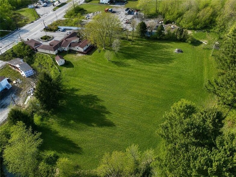 More Photos Of 7909 National Pike, Uniontown Hotel For Sale