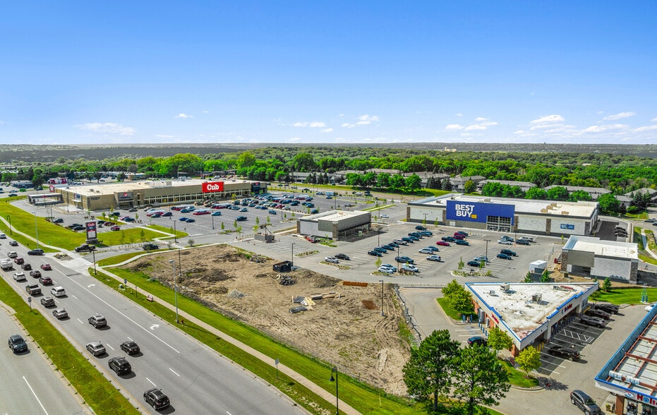 More Photos Of 1750-1800 County Road 42 W, Burnsville General Retail For Lease
