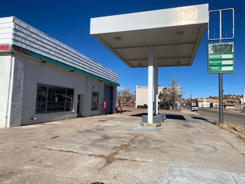 More Photos Of 925 Main St, Walsenburg Service Station For Sale