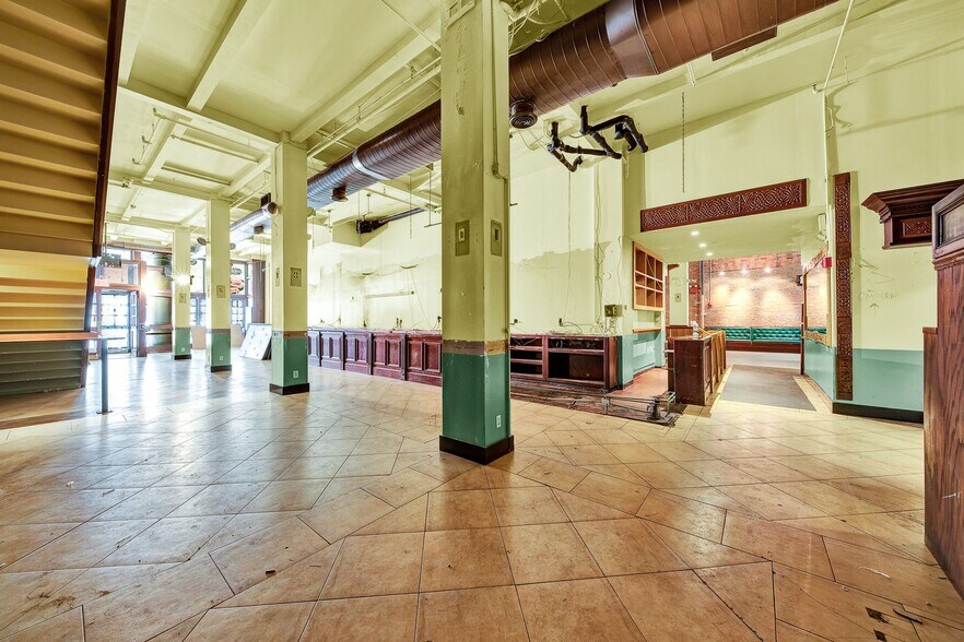 More Photos Of 145 W 45th St, New York Office For Lease