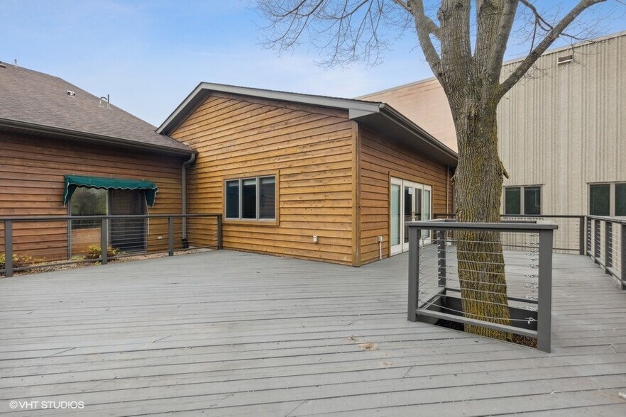 More Photos Of 454 County Rd V V, Somerset Manufacturing For Sale