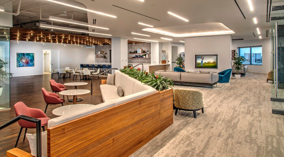 More Photos Of 1676 International Dr, McLean Office For Lease