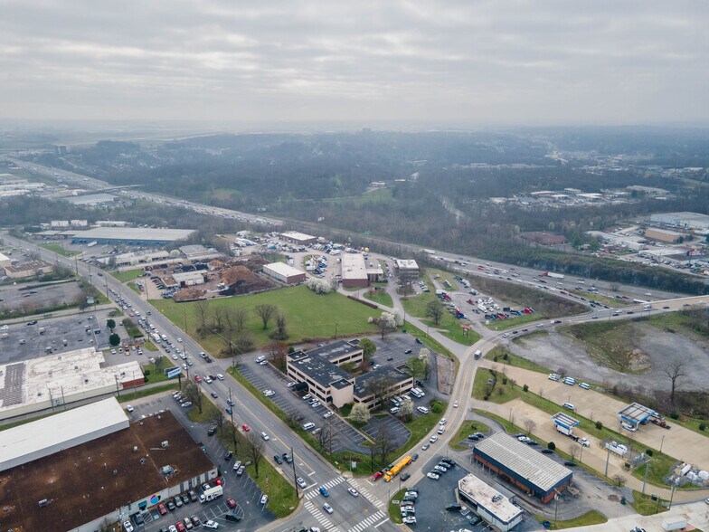 More Photos Of 1451 Elm Hill Pike, Nashville Office For Sale