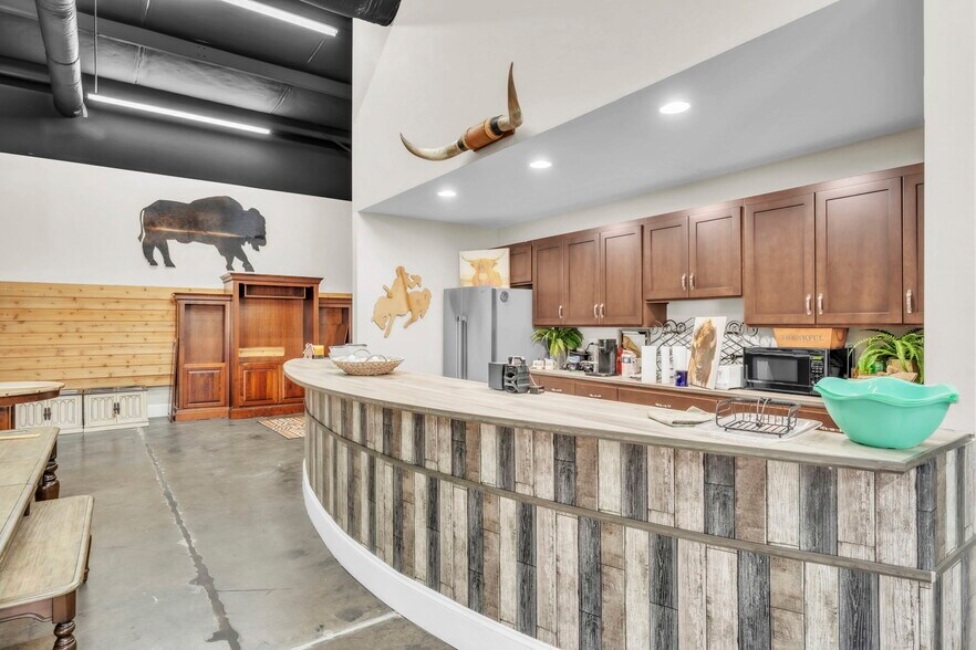More Photos Of 107 Hurricane Creek Dr, Piedmont Warehouse For Lease