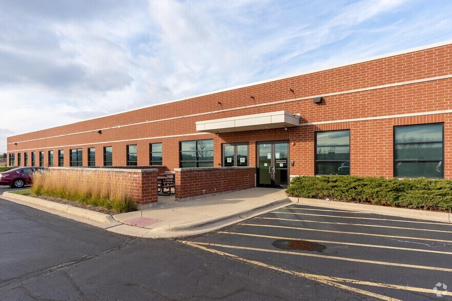 More Photos Of 18861 S 90th Ave, Mokena Medical For Lease