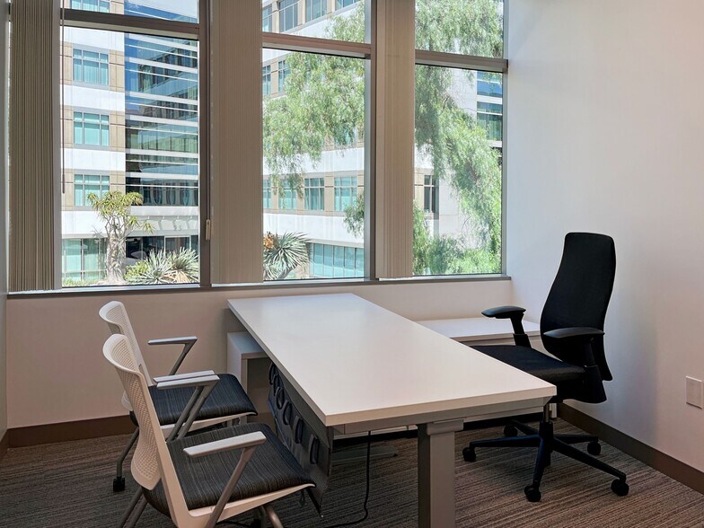 More Photos Of 15 Enterprise, Aliso Viejo Coworking Space