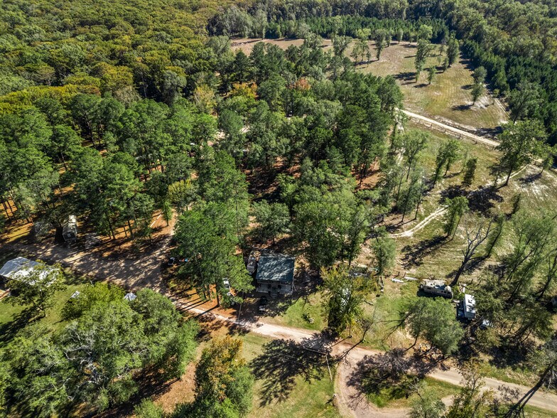 More Photos Of 1350 Moxley Camp Rd, Karnack Specialty For Sale