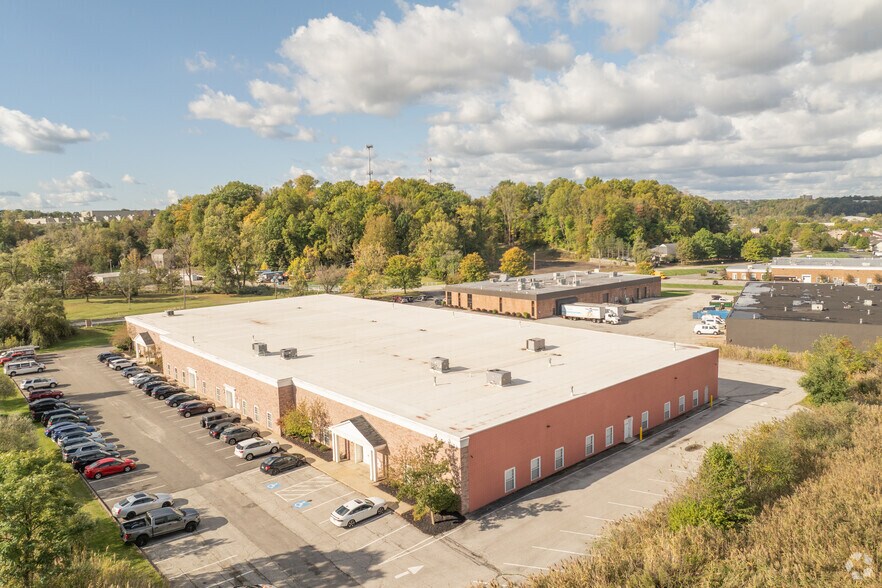 More Photos Of 10221 Sweet Valley Dr, Valley View Warehouse For Lease