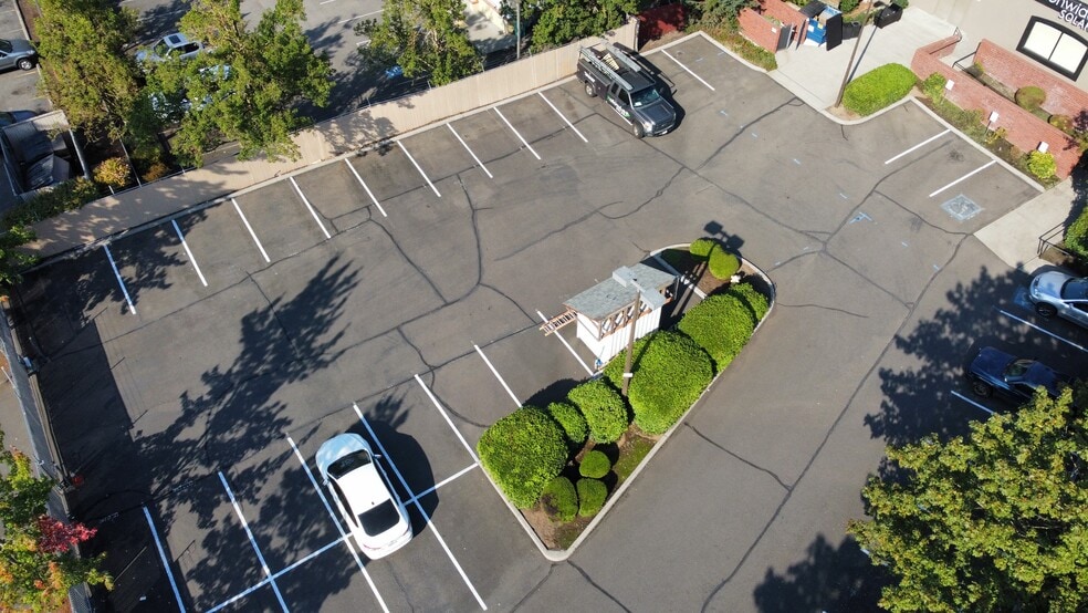 More Photos Of 6407 NE 117th Ave, Vancouver Medical For Sale