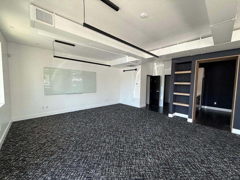 More Photos Of 101 McHenry Ave, Modesto Freestanding For Lease