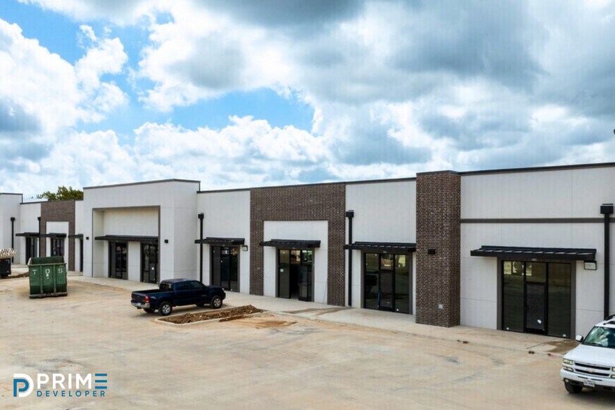 More Photos Of 14300 Ronald Reagan Blvd, Leander Storefront For Sale