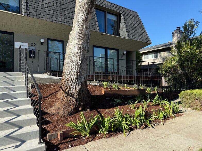 More Photos Of 558 Brewster Ave, Redwood City Loft Creative Space For Lease