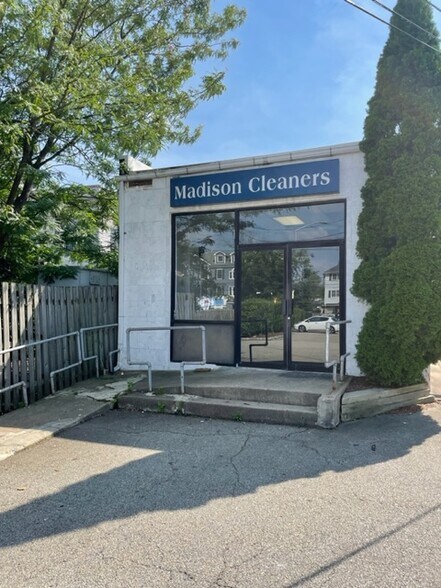 More Photos Of 88 Main St, Madison Freestanding For Sale