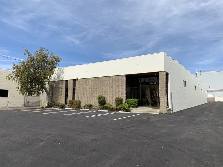 Primary Photo Of 9560 Owensmouth Ave, Chatsworth Warehouse For Lease