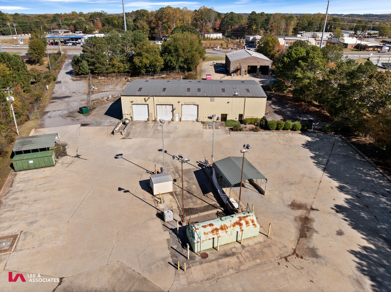 More Photos Of 774 McFarland Pky, Alpharetta Warehouse For Lease