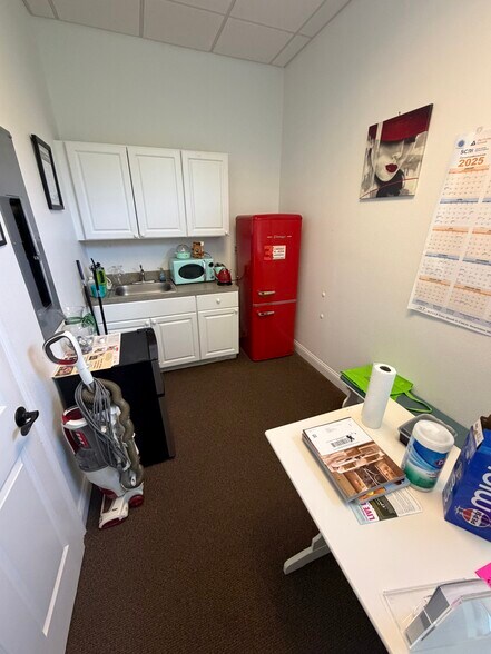 More Photos Of 5460-5466 Village Dr, Rockledge Unknown For Lease