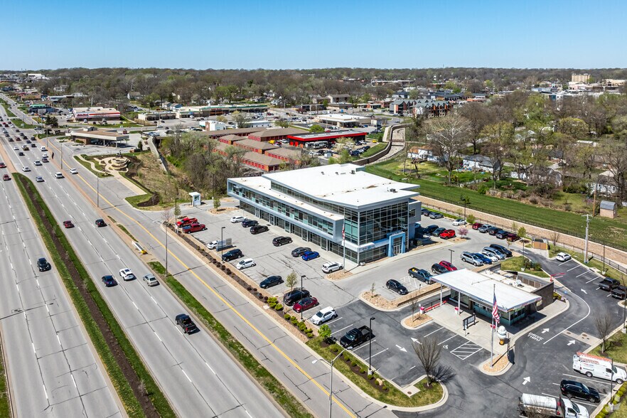 More Photos Of 10820 Shawnee Mission Pky, Shawnee Office For Sale