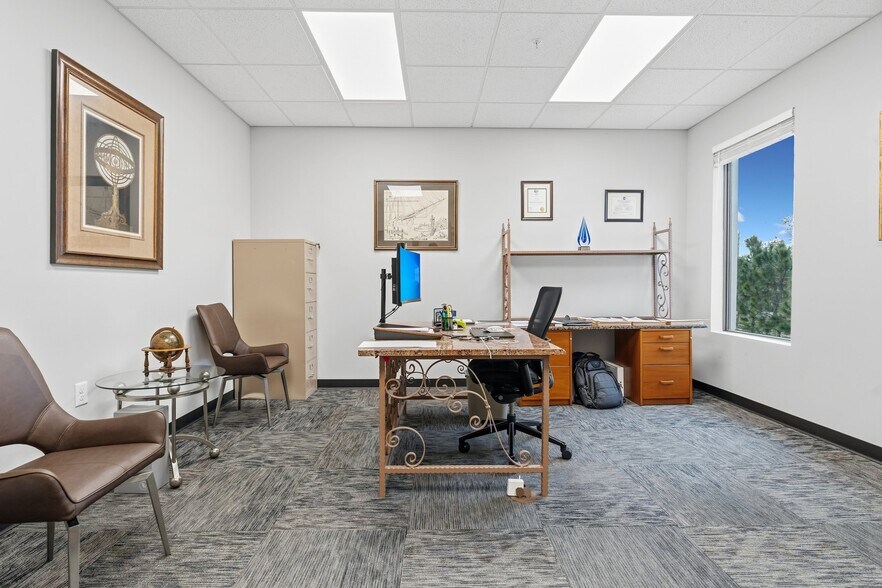 More Photos Of 131 S Country Club Rd, Lake Mary Office For Sale