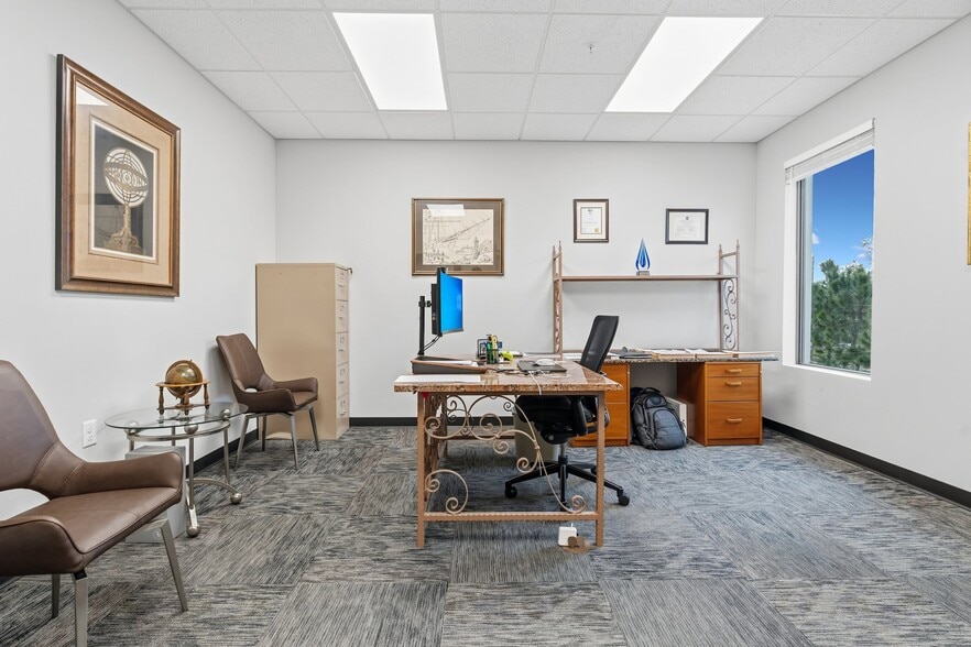 More Photos Of 131 S Country Club Rd, Lake Mary Office For Sale