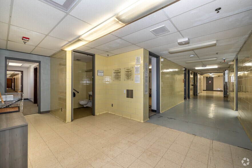 More Photos Of 100 E Helen St, Herington Healthcare For Sale