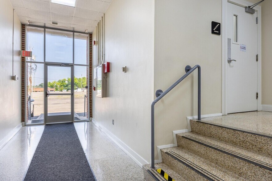 More Photos Of 240 Edwards St, Cleveland Office For Sale