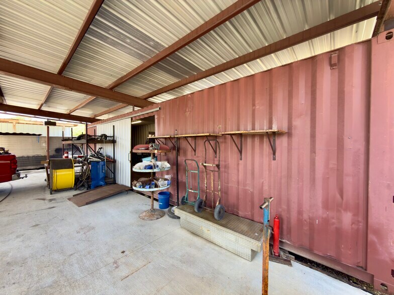More Photos Of 2952 Westfield Rd, Gulf Breeze Industrial For Sale