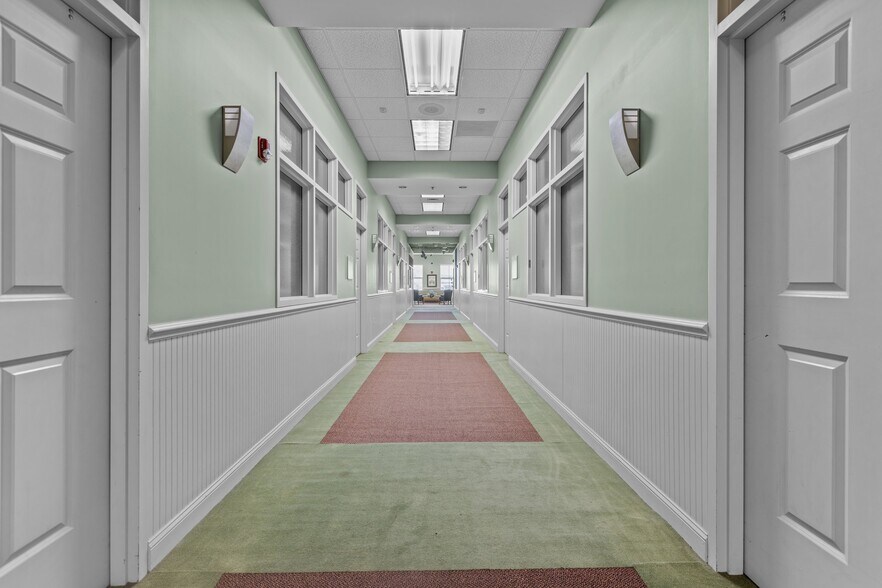 More Photos Of 327 N Queen St, Kinston Office For Sale