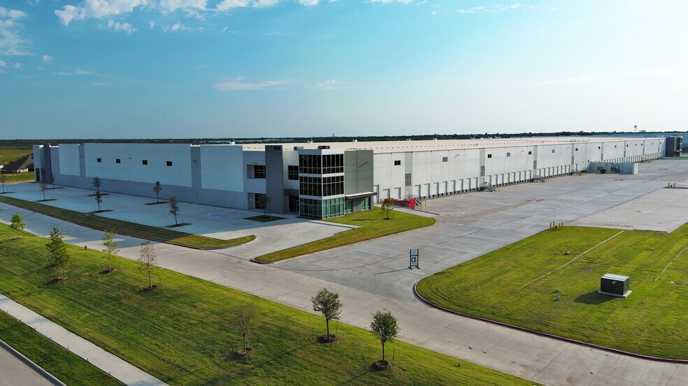 More Photos Of 1220 Sage Hill, Forney Unknown For Lease