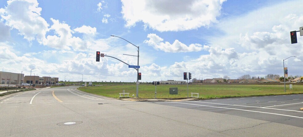 More Photos Of SW Zinfandel and N Mather Ave, Rancho Cordova Land For Sale
