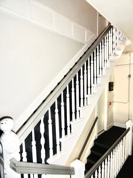 More Photos Of 82 Water St, Torrington Apartments For Lease