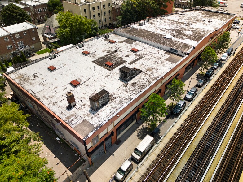 More Photos Of 2916 White Plains, Bronx General Retail For Sale