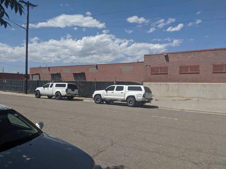 More Photos Of 5395 E 39th Ave, Denver Warehouse For Sale