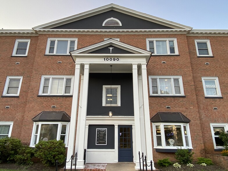 More Photos Of 10090 Main St, Fairfax Office For Lease