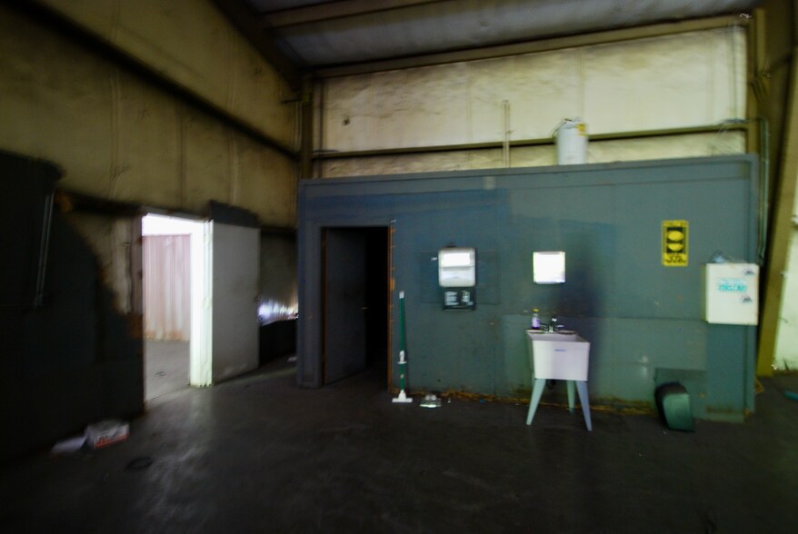 More Photos Of 139-165 Conalco Dr, Jackson Warehouse For Lease