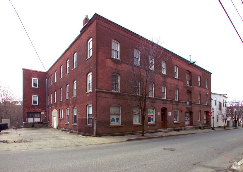 More Photos Of 85-115 Anawan St, Fall River Light Manufacturing For Sale